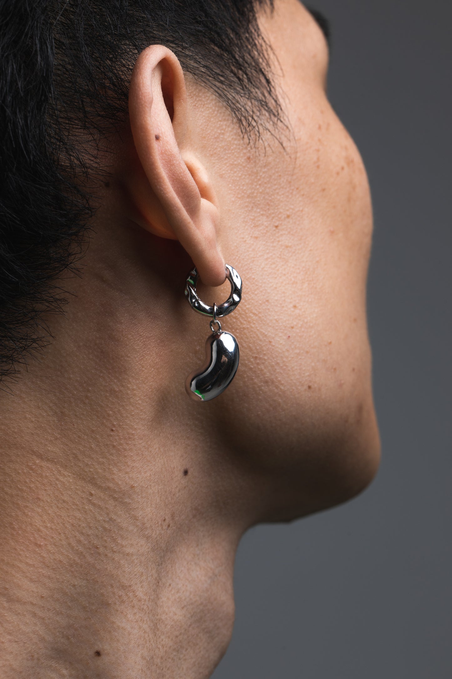 Crumpled earrings, Rhodium Plated Silver | Yoochi Jewelry